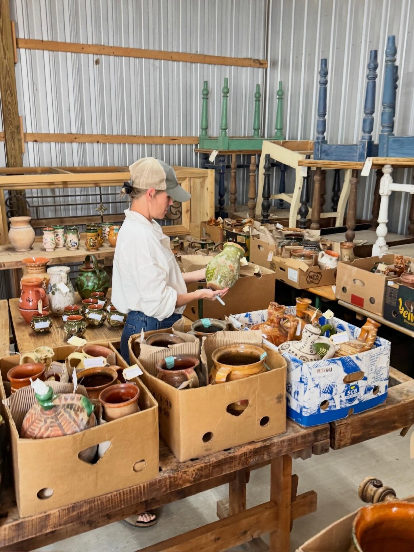 We had a large amount of antique Transylvanian pottery arrived on the European container this week. 

Shop in-store only. All different sizes, styles and colors. Doors open today at 9:30am. 

Largest selection of wholesale inventory in the South. 
📍